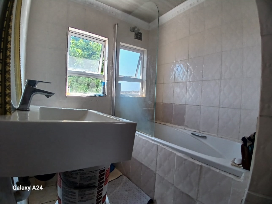 2 Bedroom Property for Sale in Mdantsane Nu 10 Eastern Cape